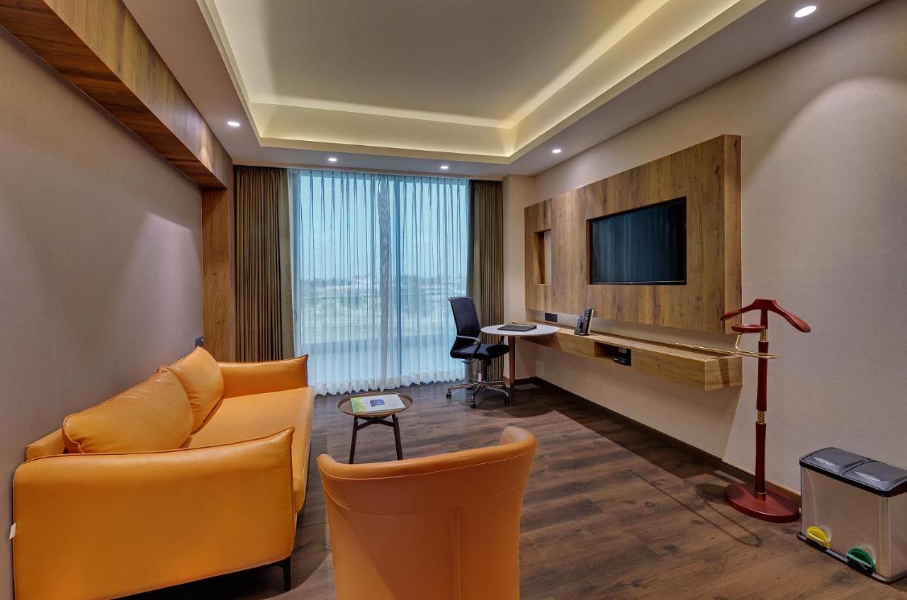 The Fern Royal Farm Resort, Anjar Экстерьер фото