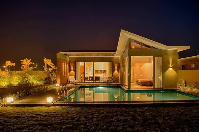 The Fern Royal Farm Resort, Anjar Экстерьер фото